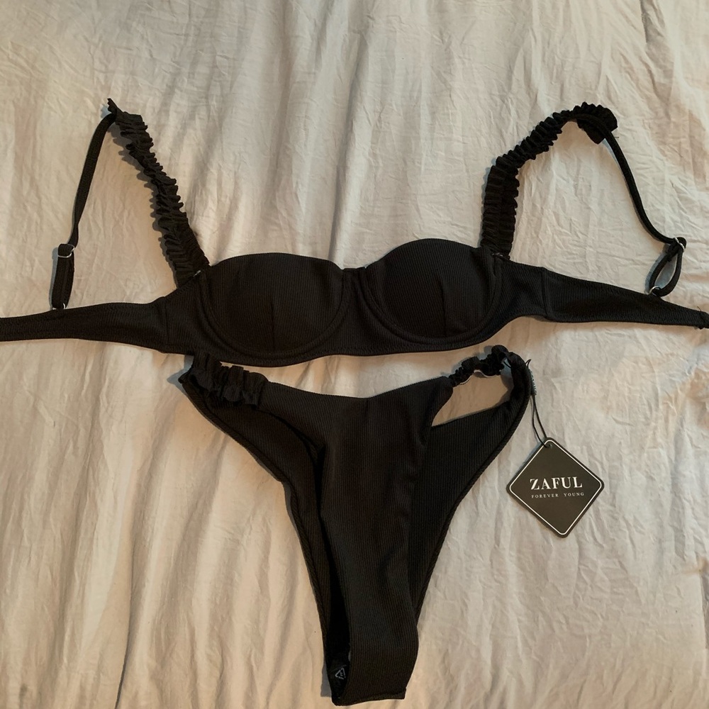 NWT ZAFUL bikini